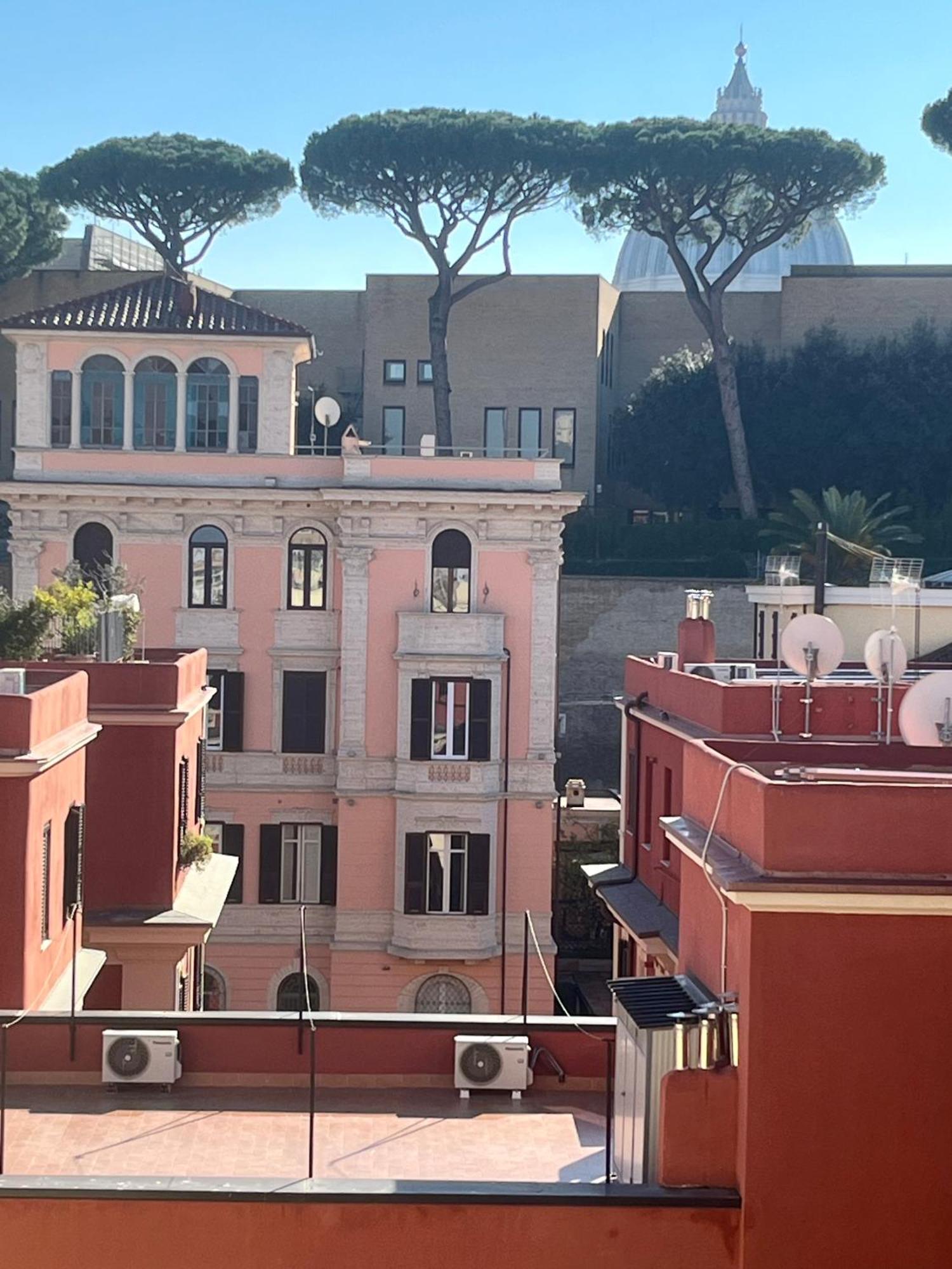 House Candia 111 - Vatican Museum * Rome